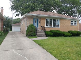 7744 N Neva Ave, Niles, IL 60714