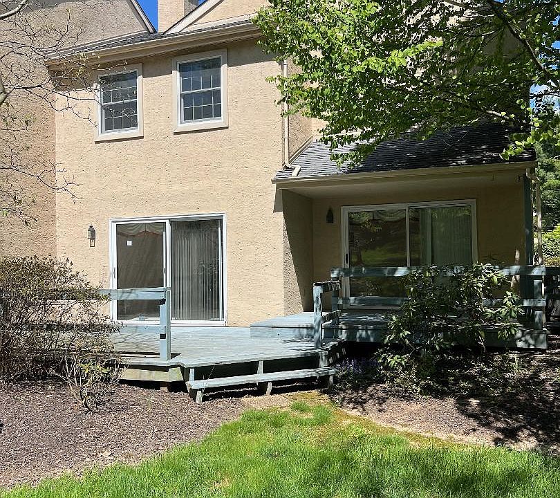 2nd image of 30 Wingstone Ln