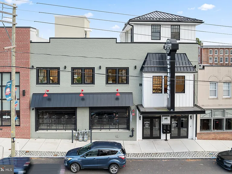 30 W Broad St #5 — Photo 40