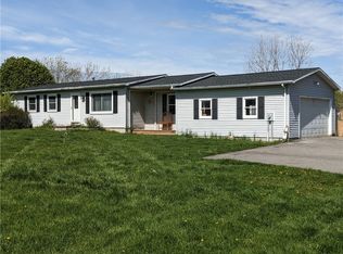 5658 Martz Rd, Farmington, NY 14425