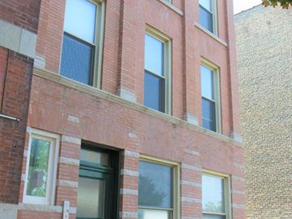 1st image of 1739 W Addison St APT 1R
