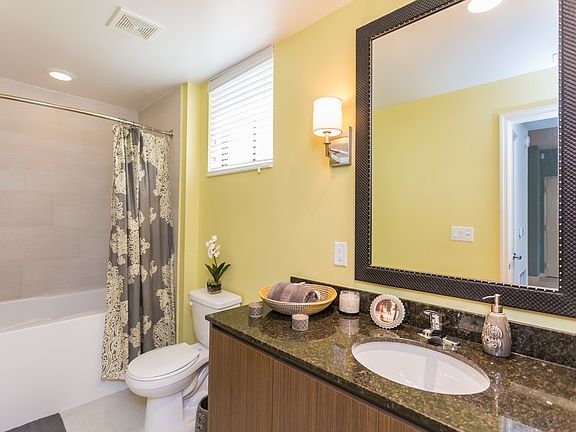 2nd image of 943 NW 97th Ave APT 302