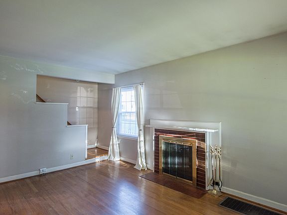 4th image of 1541 Virginia Ave