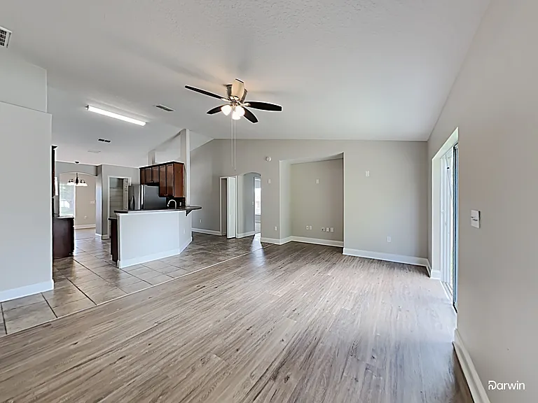 405 Danube Way — Photo 6