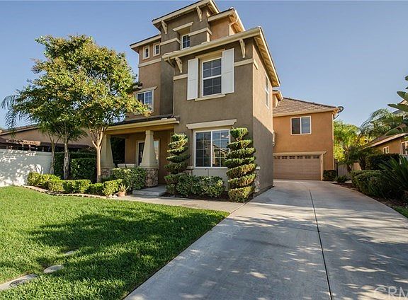 3rd image of 33443 Scarborough Ln