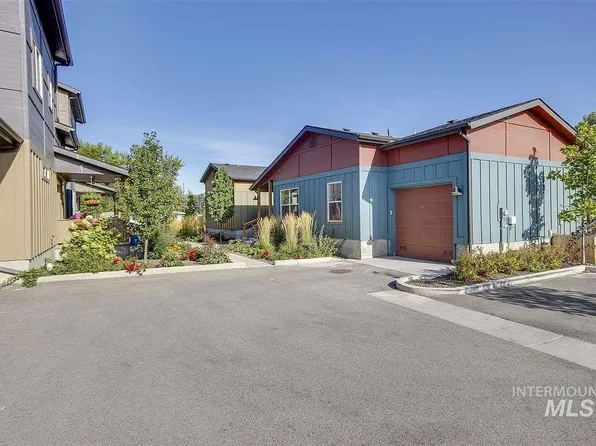 4335 Adams St, Garden City, ID 83714