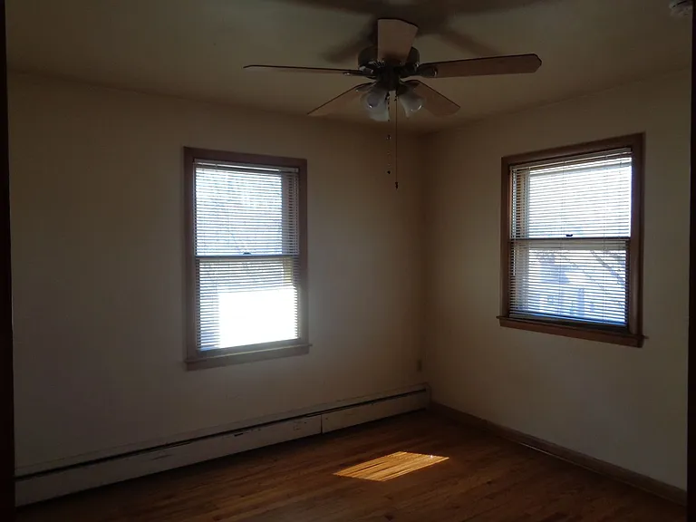 1135 E Gorham St — Photo 7