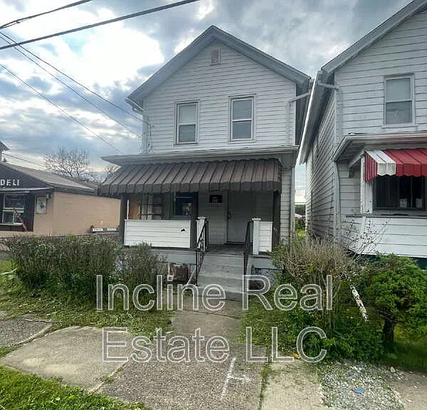 124 S 13th St — Photo 1
