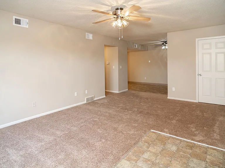 Citadel Apartments — Photo 27