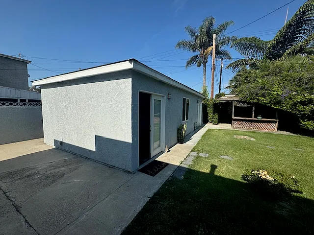 12913 Whitewood Ave #A — Photo 6
