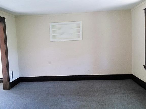 5th image of 1512 Ferry Ave