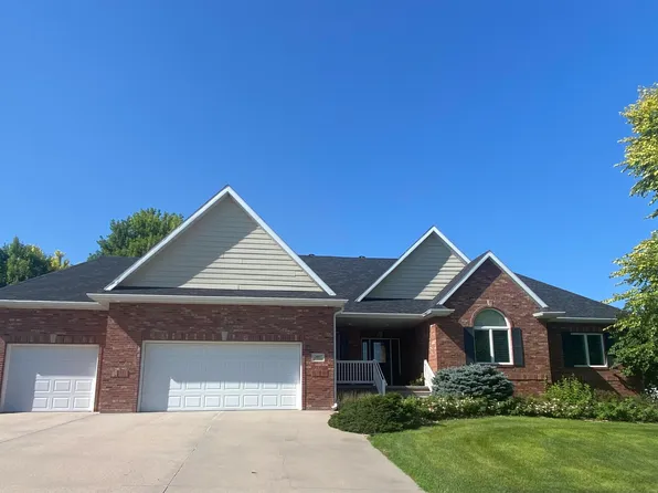 2607 W 47th St, Kearney, NE 68845