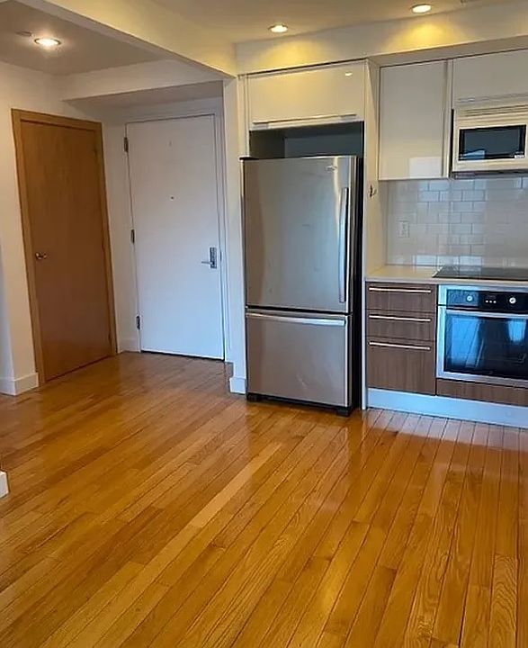 1st image of 31-35 31st St #417