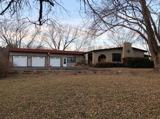 4015 Deerfield Rd, Wamego, KS 66547