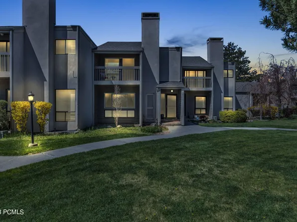 5715 S Park Pl W, Salt Lake City, UT 84121