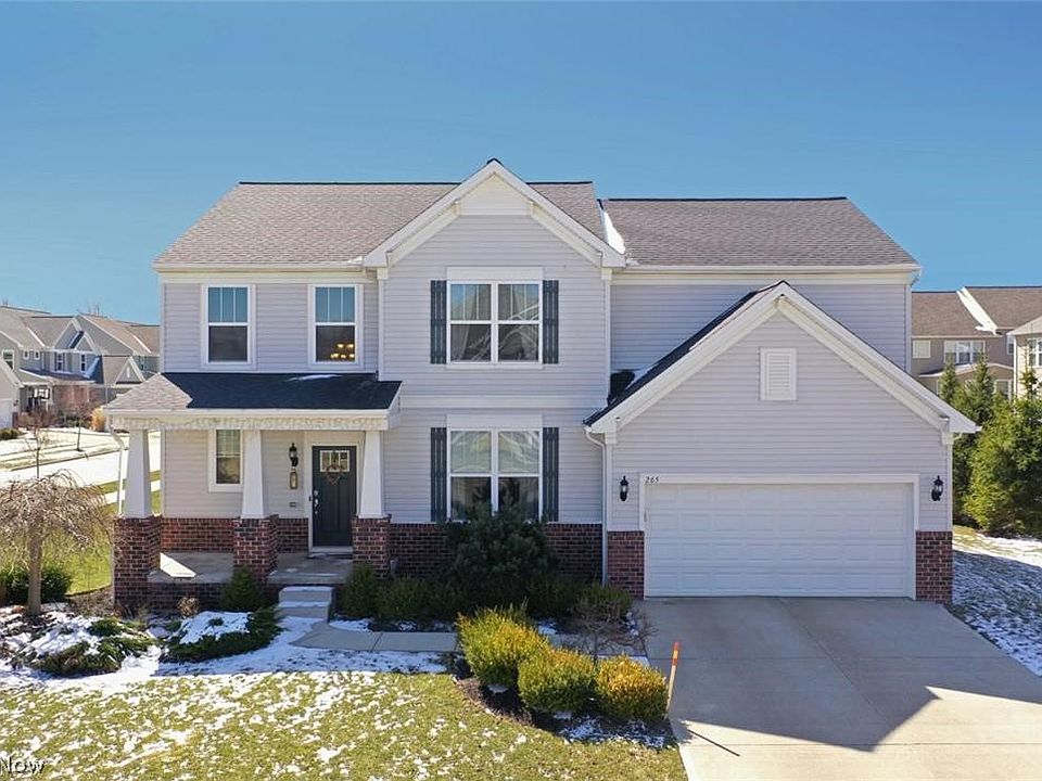 1st image of 265 W Legend Ct