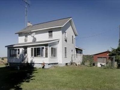 804 Division Rd, Sherwood, MI, 49089