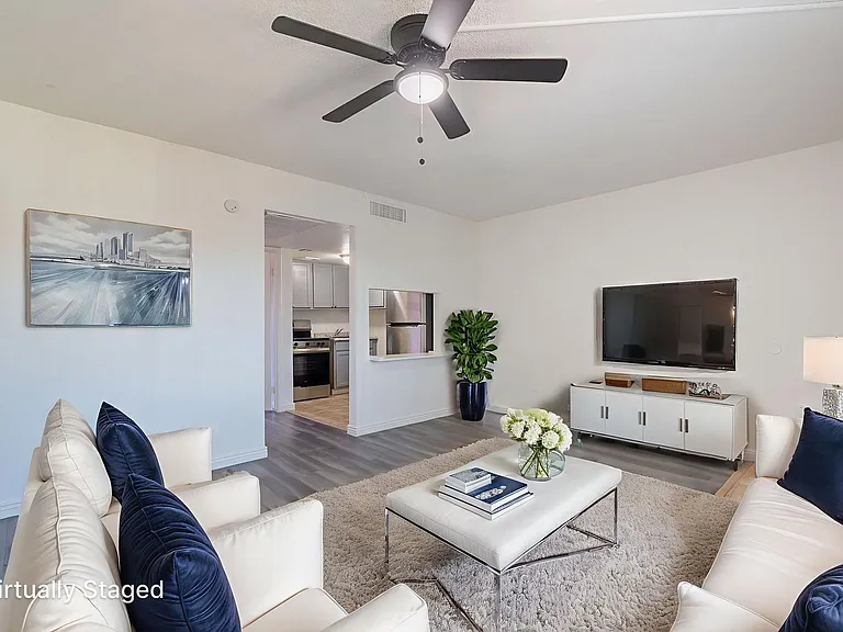 3222 W Indian School Rd — Photo 5
