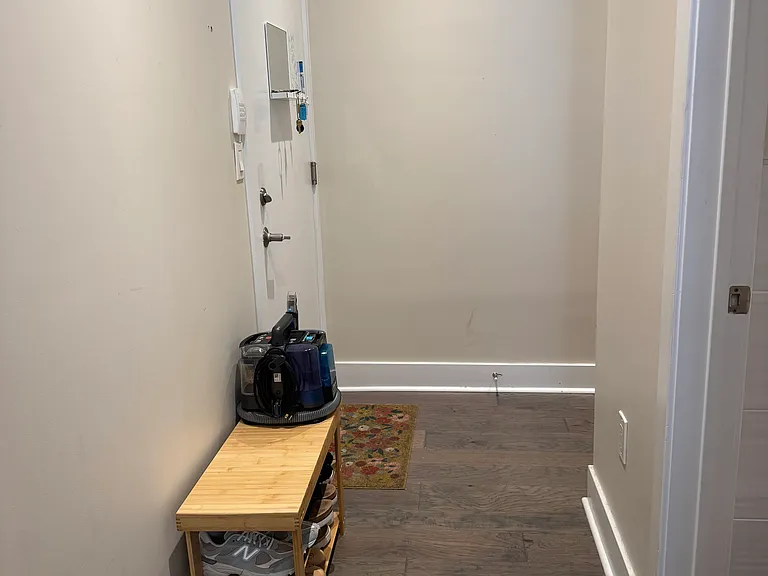 1526 Ridge Ave #2 — Photo 9