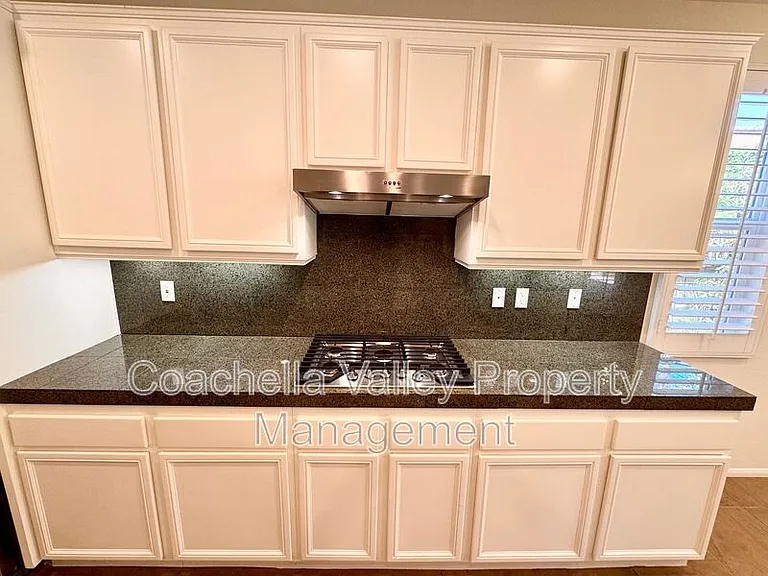 138 Shoreline Dr — Photo 17