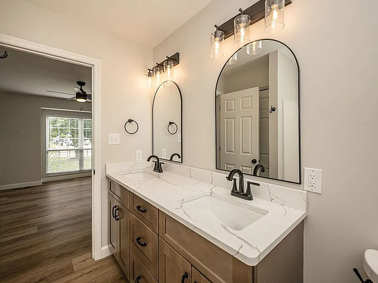 2666 Liberty Gardens Dr — Photo 7