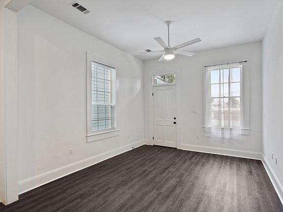 4th image of 3418 La Salle St