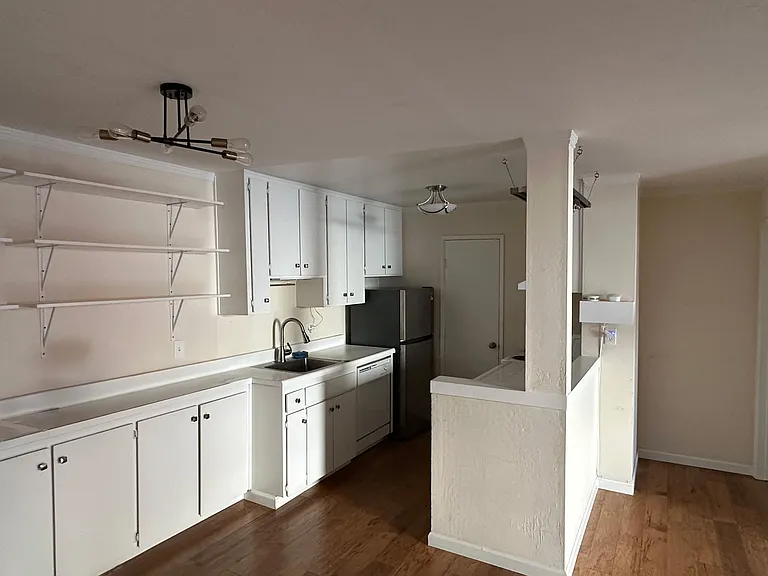 250 Whitmore St #217 — Photo 2