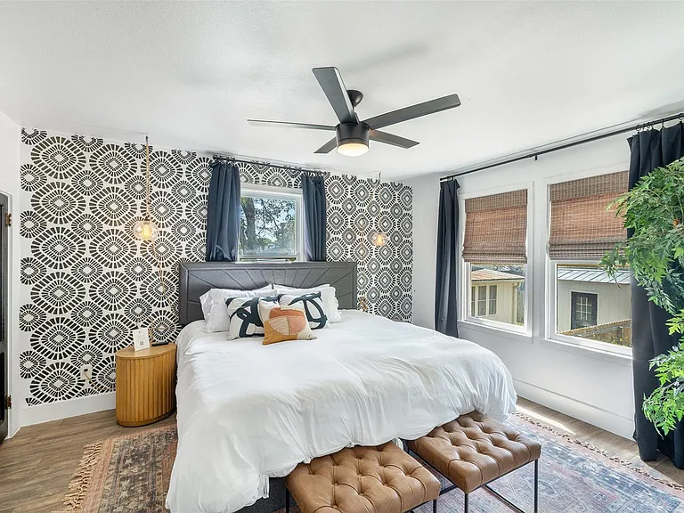206 N Rusk St — Photo 38