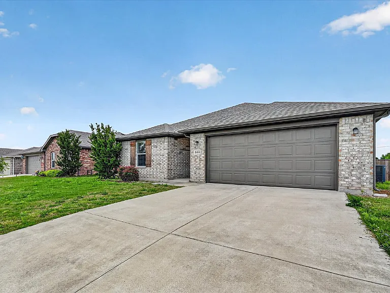 3408 Brookstone Dr — Photo 1