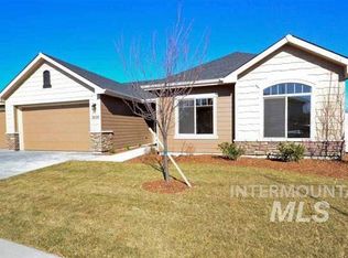 1053 Overland Trl, Saint Middleton, ID 83644