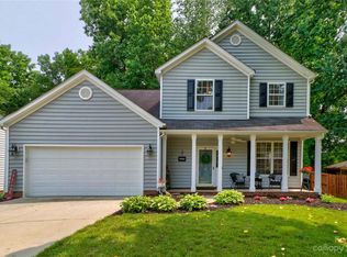 9906 Glencrest Dr, Huntersville, NC 28078