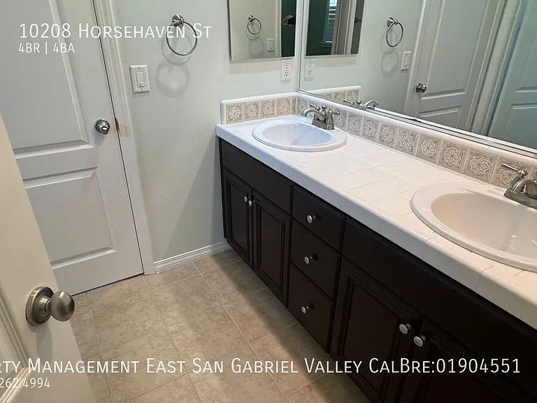 10208 Horsehaven St — Photo 43