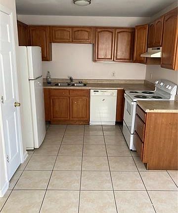 3rd image of 6317 Arts St