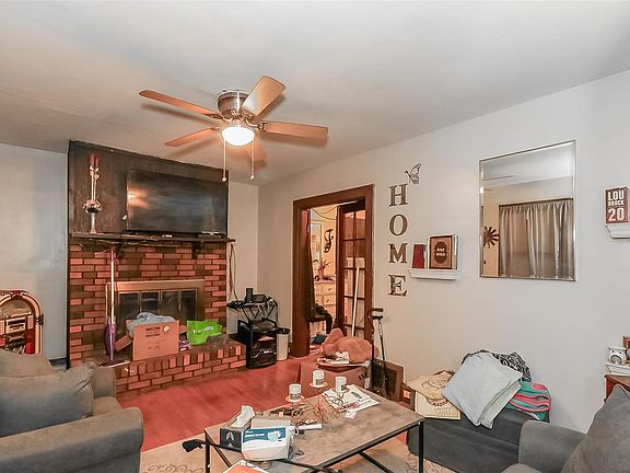 2nd image of 5831 Janet Ave
