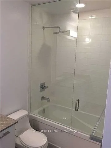 9471 Yonge St #740 — Photo 18