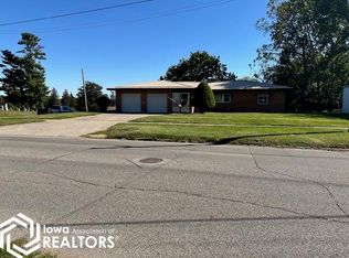 607 North St #B, Fairfield, IA 52556