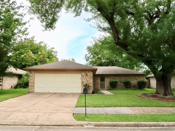 10339 Gulfstream Ln, Sugar Land, TX 77498