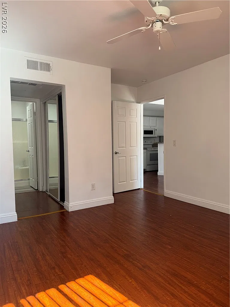 2 bed, 2.0 bath, 920 sqft, $1,500 — Photo 3