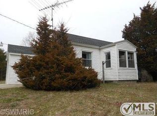 1218 E River Rd, Muskegon, MI 49445