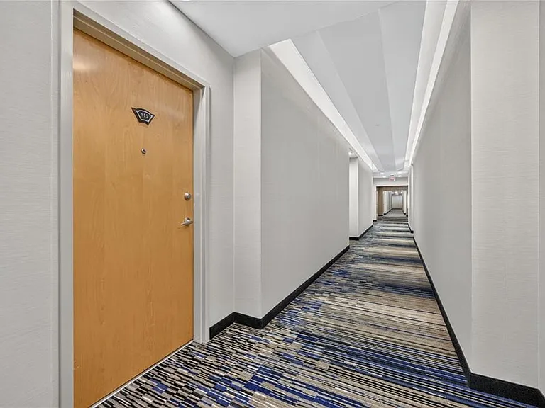 3324 Peachtree Rd NE #915 — Photo 18
