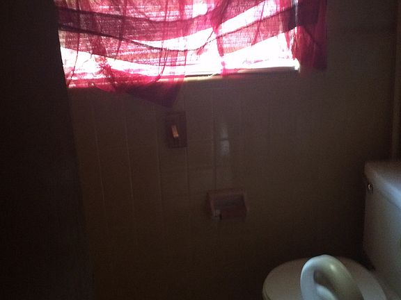 4th image of 4505 Deauville Way