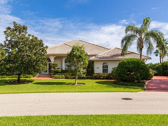 3rd image of 5520 Camino Real Ln