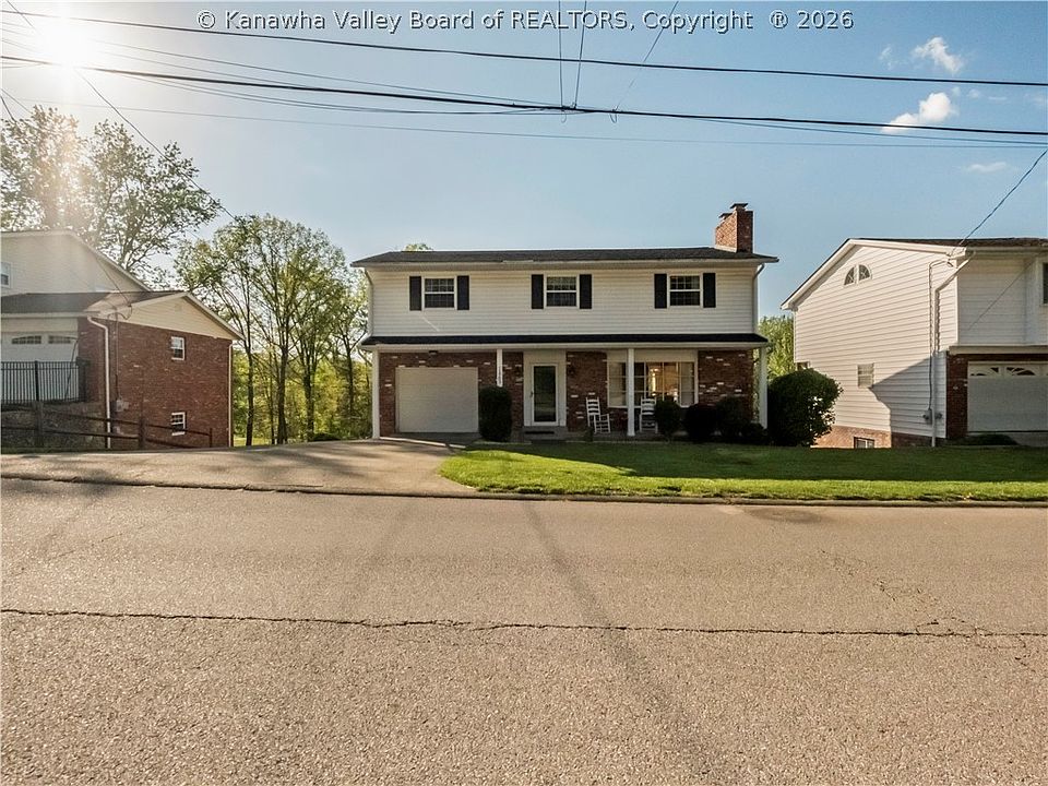 1st image of 1983 Parkwood Rd