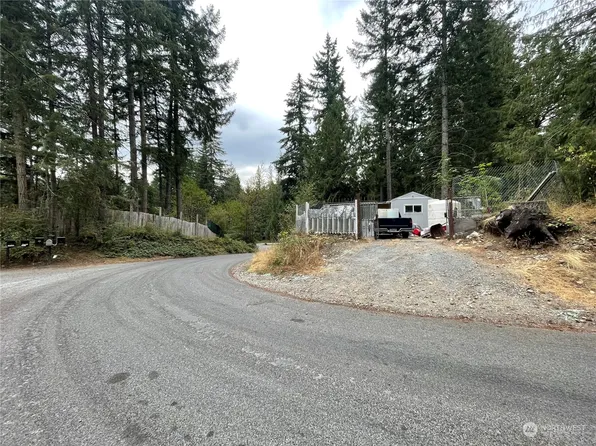 25316 Brooks Road E, Orting, WA 98360