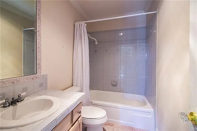 1410 Carrollton Ave — Photo 10