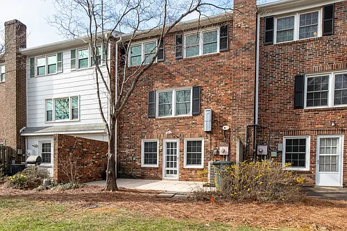 2511 Patriot Way #B Photo 1