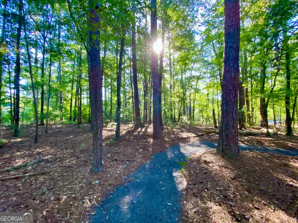 306 Lakeshore Dr, Lagrange, GA 30240