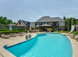 3004 Gentry Rd, Irving, TX 75062