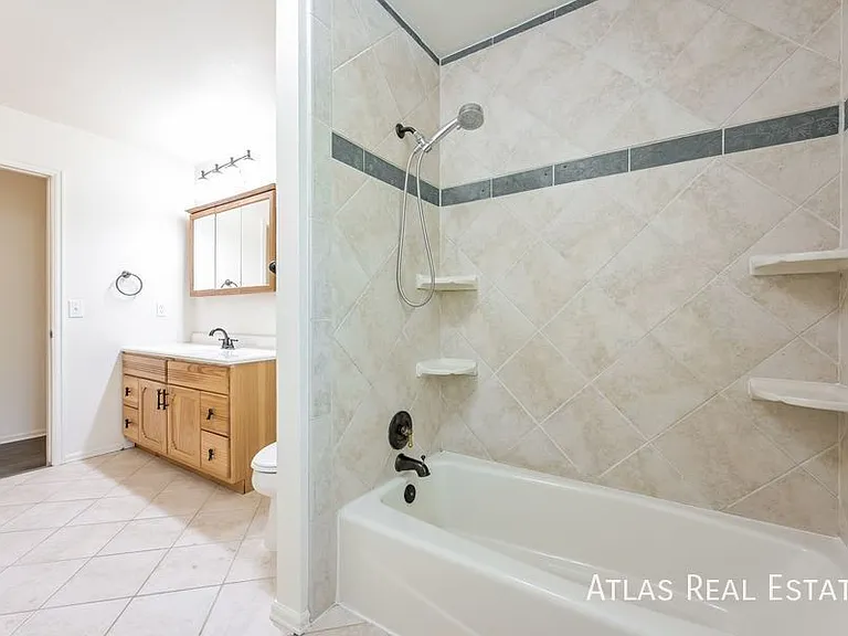 16590 E Baltic Pl — Photo 8