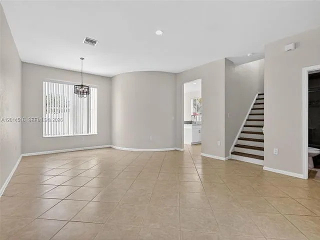 16398 SW 27th St — Photo 13